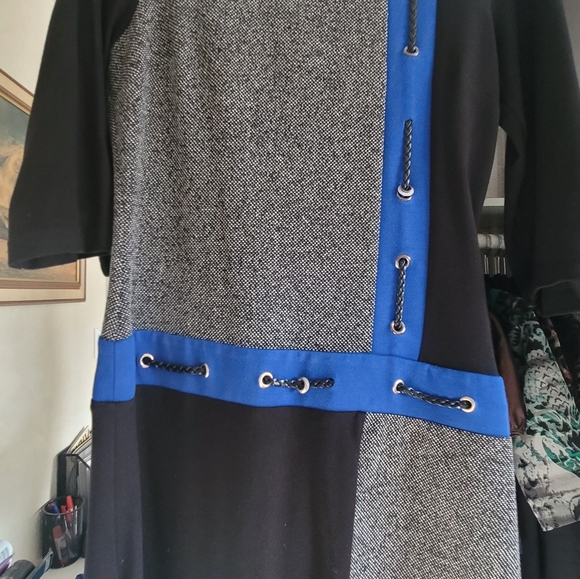 Dawn's Dresses - Picture 8 of 16